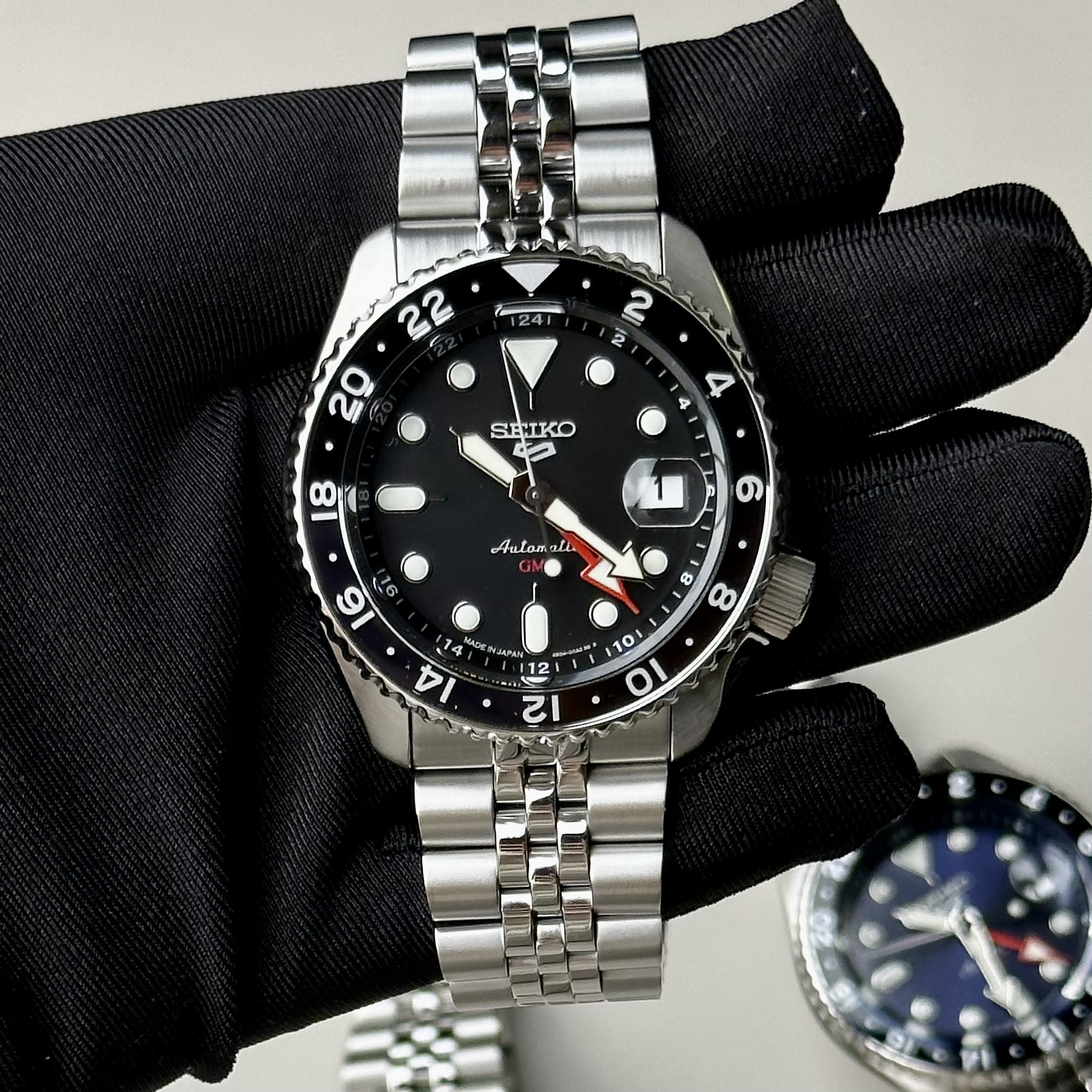 Seiko 5 GMT Sports Watch SSK001 Ssk005-1